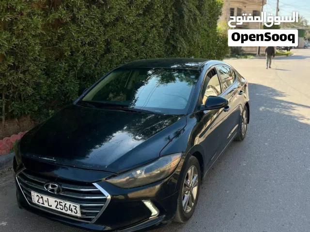 2017 هيونداي النترا Standard