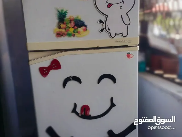 تلاجة مستعملة نضيفة جدا