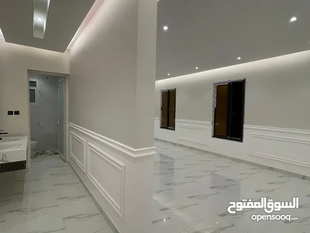 193 m2 3 Bedrooms Apartments for Rent in Dammam Ash Shulah