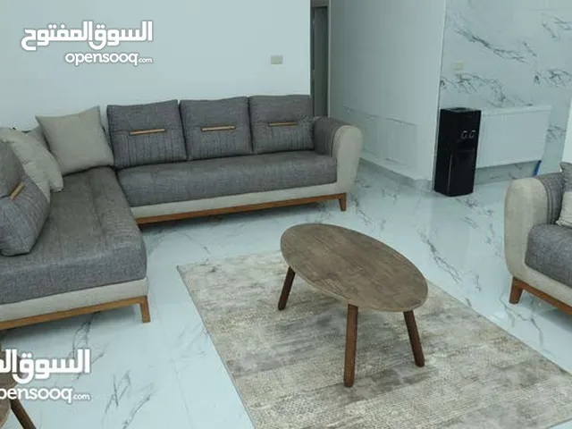 135 m2 3 Bedrooms Apartments for Rent in Amman Al Rawabi