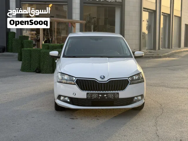 2020, سكودا, فابيا, Standard