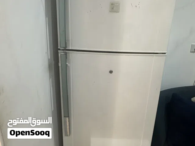 للبيع ثلاجة شارب