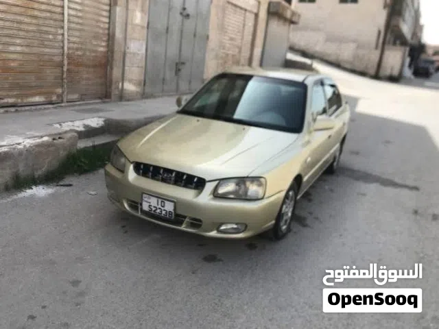 2001 هيونداي فيرنا S