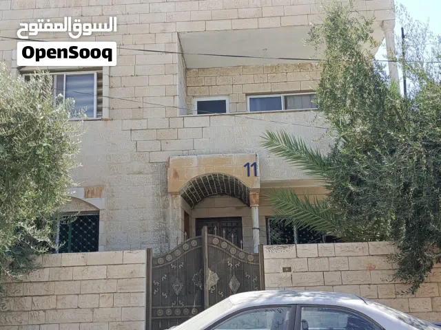 220 m2 More than 6 bedrooms Townhouse for Sale in Salt Ein Al-Basha