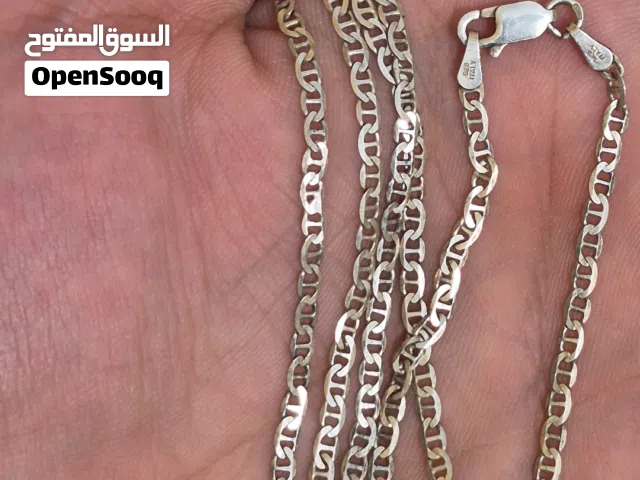 سلسلة رقبة فضة