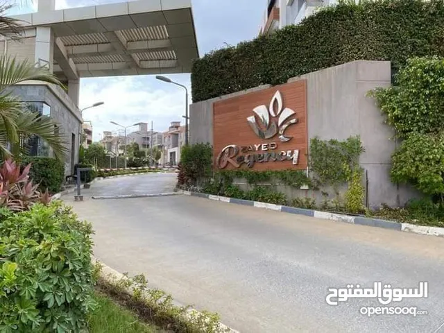 260m2 3 Bedrooms Apartments for Sale in Giza Sheikh Zayed