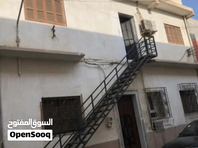 منزل للبيع منطقة هضبة البطاطا شارع 10 متر   مقابل المسجد