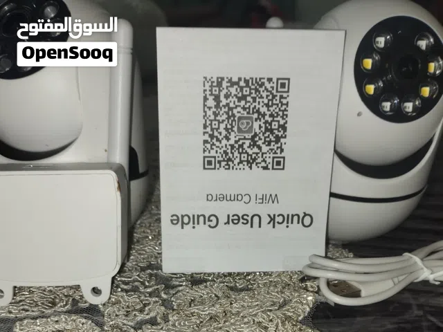 كاميرا تعمل بالواى فاى ويمكن إضافة ذاكرة ولها مايك للتحدث