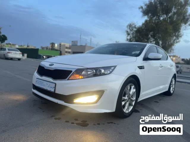 2011 كيا K5 Standard
