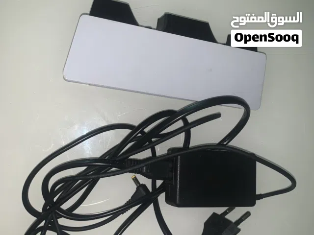 شاحن بلايستيشن فايف بدون خدوش أو أي عفن