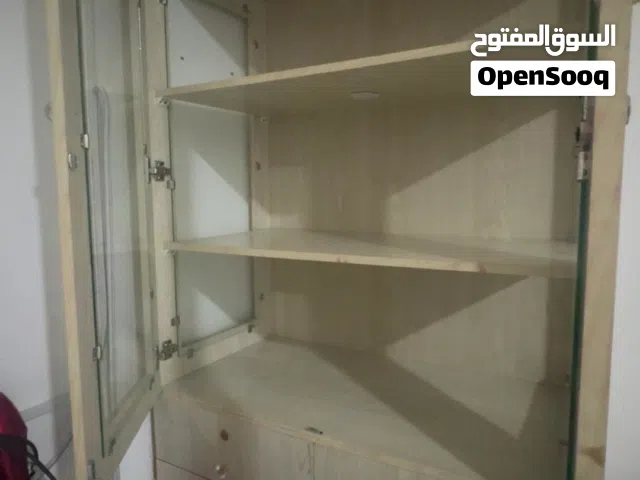 الخزانة للبيع cupboard for sale