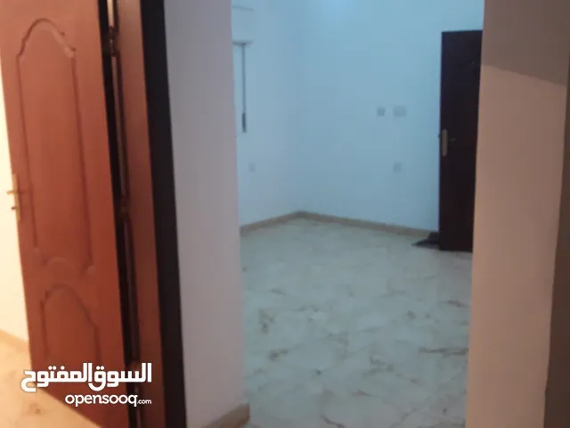 شقة 3 غرف نوم في السيدة عائشة للإيجار من المالك مباشرة- يعني بدون عمولة مكتب
