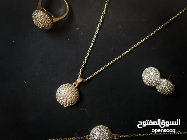 تاكم نسائي لون ثابت
