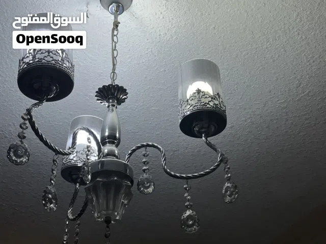 تريات مستعمله لون سكني بدون ليد السعر للواحده 10 والاثنتين 20