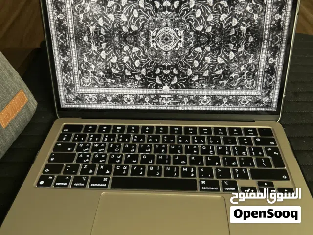 Macbook air m2 8 gb ram 512gb