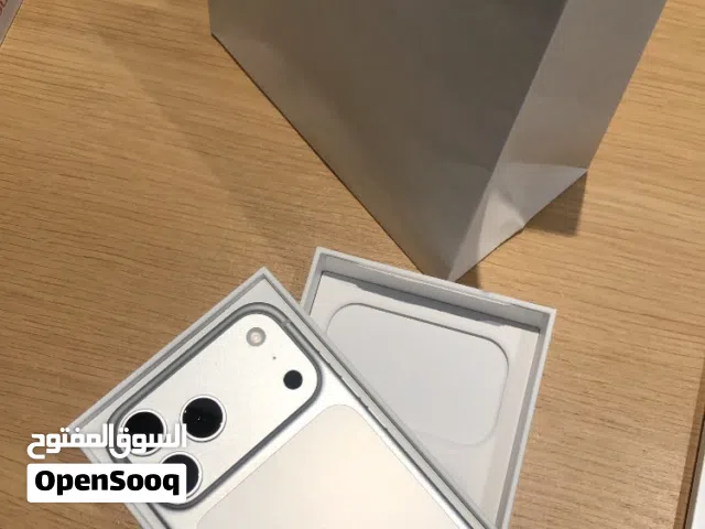 Apple iPhone 17 pro max white color in fantastic condition