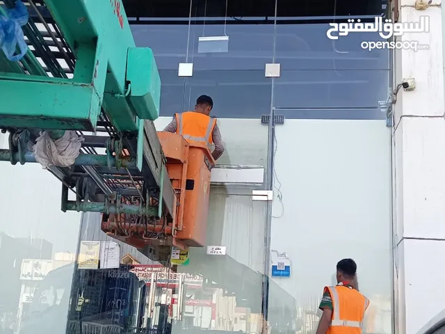 تنظيف واجهات زجاج ولكلادنج نظافه واجهات حجر ازاله استيكرات تنظيف فلل وقصور ومرتكز