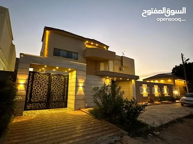 400 m2 More than 6 bedrooms Villa for Sale in Benghazi Qar Yunis