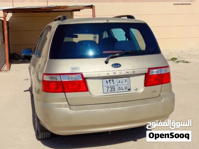كيا كارنس 2006