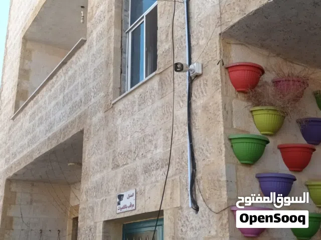 120 m2 3 Bedrooms Apartments for Rent in Zarqa Wadi Al Hajar