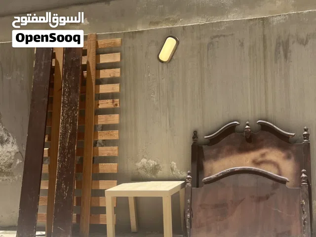 تخت خشب بالكامل بدون فرشه