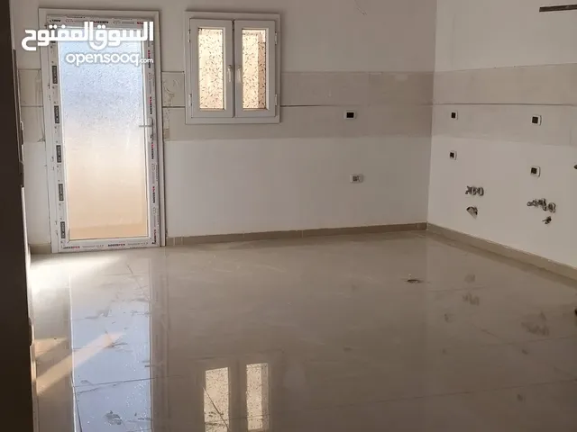 1 m2 4 Bedrooms Apartments for Rent in Tripoli Al-Sidra