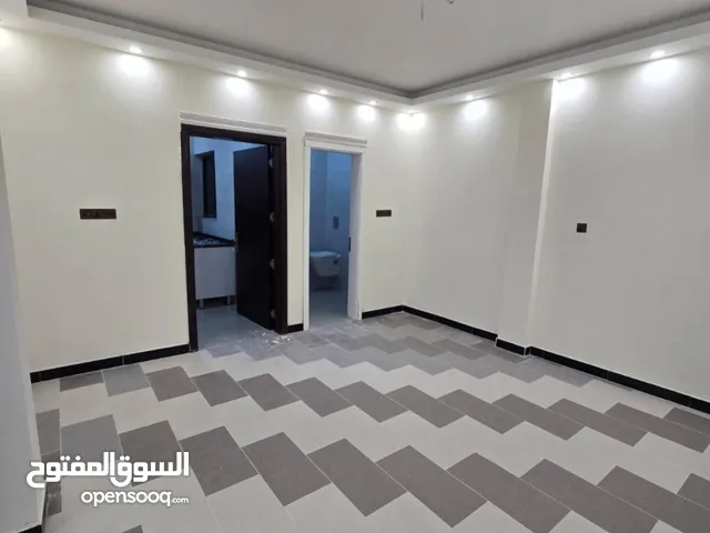 شقق من ضمن بناية حديثة للايجار