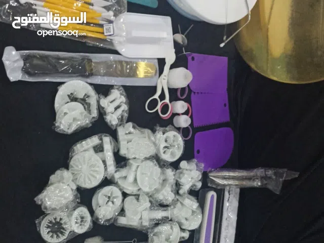 ادوات لصنع الكيك للبيع