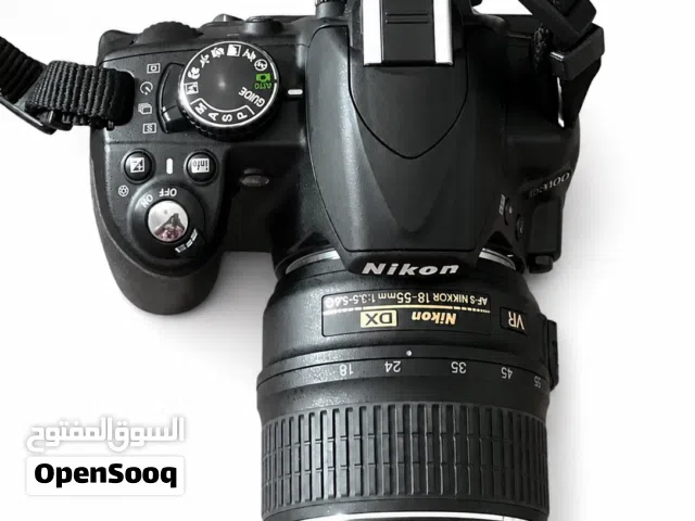 كاميرا Nikon D3100 مع عدستين وحقيبة - بحالة ممتازة