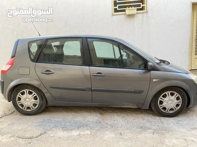 Used Renault Scenic in Tripoli