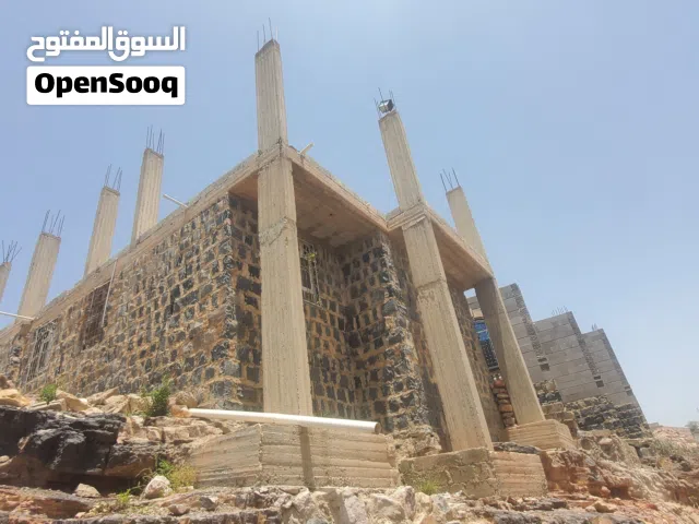 عماره سكنيه واستثمارية في موقع مميز وسياحي في الستين الشمالي حي الطيارين