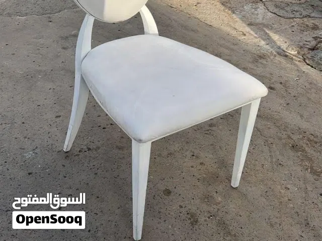 كرسي مناسبات نظاف