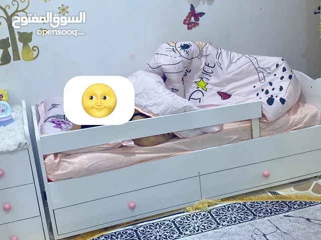 سرير اطفال
