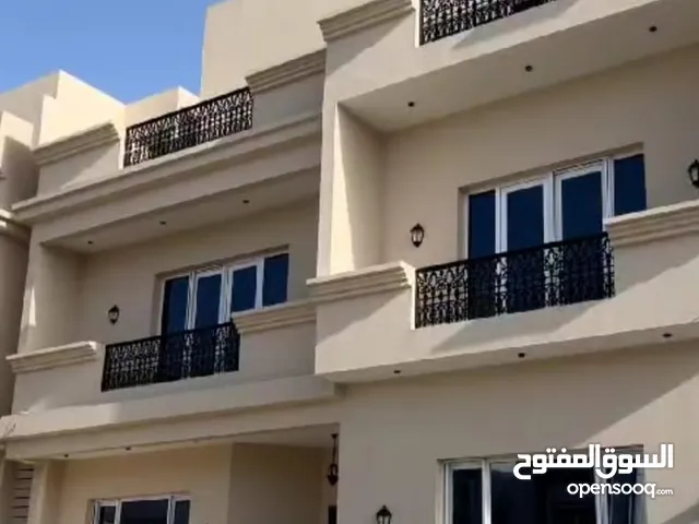 477 m2 More than 6 bedrooms Villa for Sale in Muscat Al Khoud