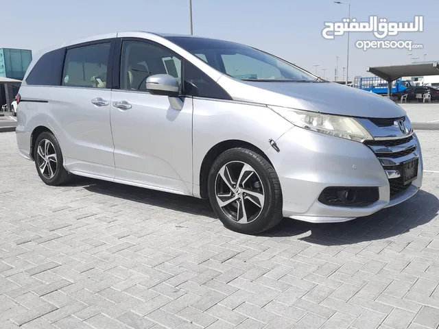 HONDA ODYSSEY 2015 GCC FULL OPSTIONS NO 1 IN VERY EXCELLENT CONDITION