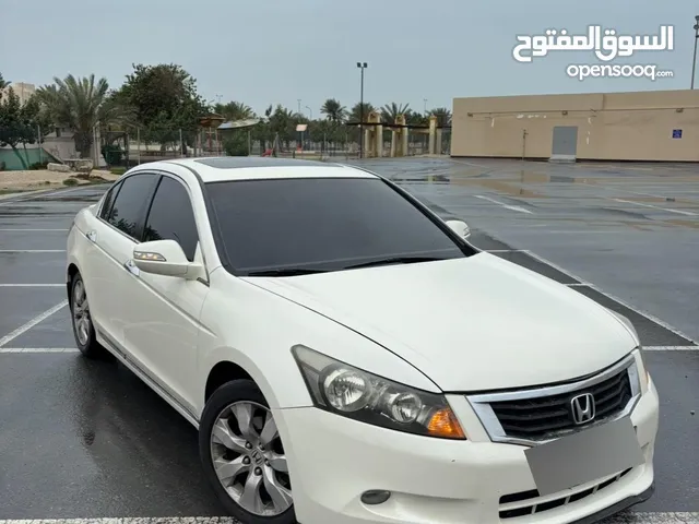 هوندى اكورد موديل 2010 ماتشكي من شي ابدن بدون ليكات سدر كامل يديد الموتر كامل سيرفس تم عمل صيانه