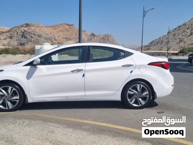 Hyundai ELNTRA 2017 خليجي للبيع المكان مسقط