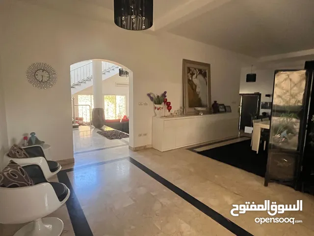 فيلا للإيجار