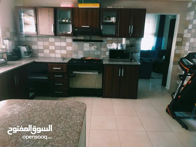 110 m2 3 Bedrooms Apartments for Rent in Amman Tla' Ali