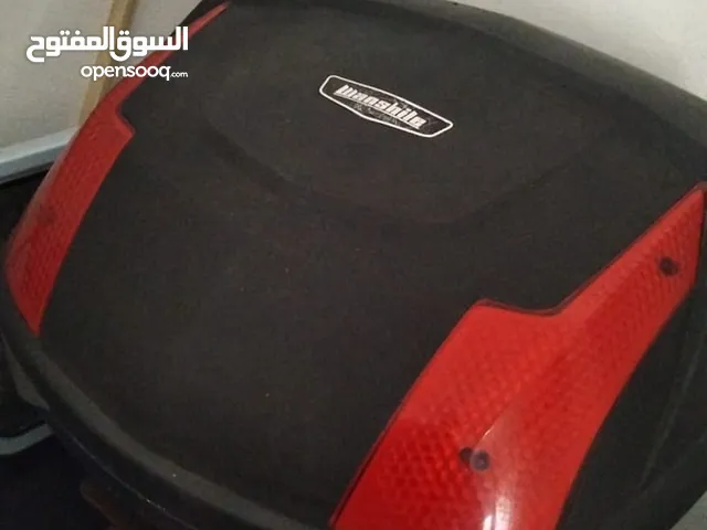 صندوق دراجه(فزبه ) حجم كبير وبحاله ممتازه  مع مفتاحين  بسعر ممتاز