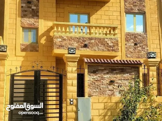 75 m2 More than 6 bedrooms Townhouse for Sale in Giza 6th of October