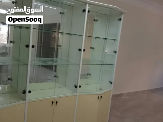 بوفيه مستعمل بحالة الوكالة مافي ولا شحطة وواسع وكبير ما شاء الله