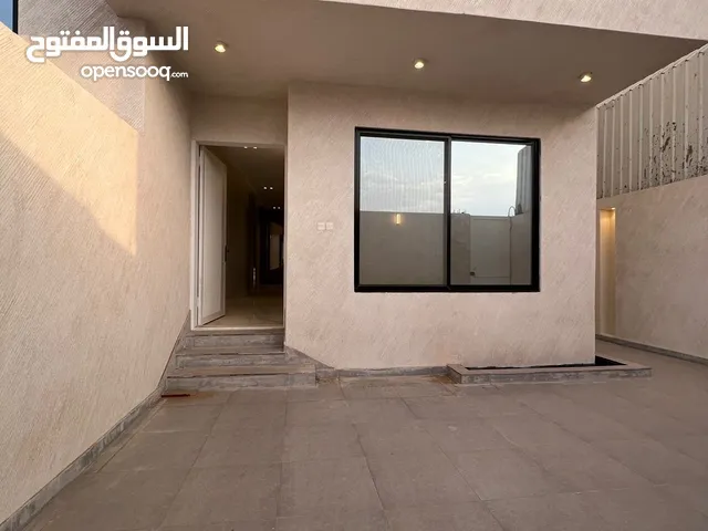 220 m2 4 Bedrooms Villa for Rent in Al Riyadh Tuwaiq