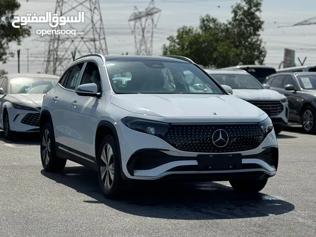 MERCEDES BENZ EQA260 2024