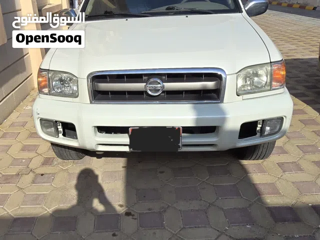 2005 نيسان باثفايندر XE