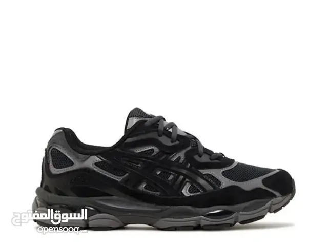 42 Sport Shoes in Mecca