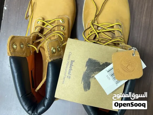 تيمبر لاند مستعمل بحالة الجديد ما بيه اشي نمرة 44