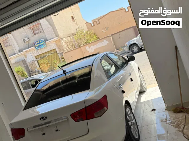 2012 كيا سيراتو EX