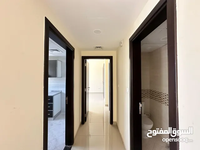 900 ft 2 Bedrooms Apartments for Rent in Sharjah Abu shagara