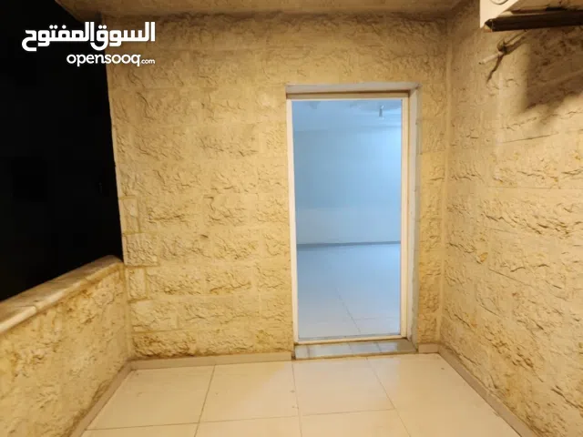 4 غرف غرفه غسيل غرفه ضيوف كبيره مع برنده